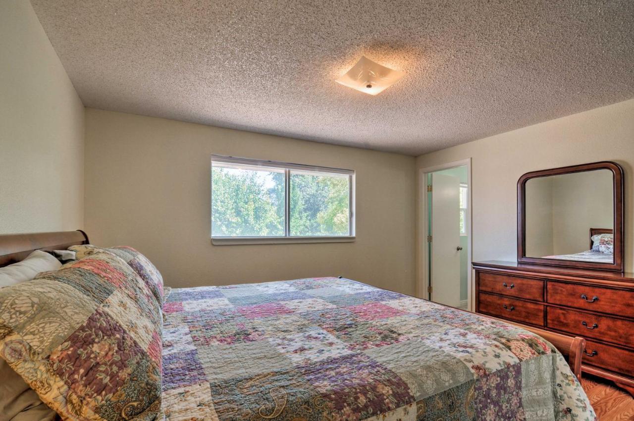 Near Bryce Canyon And Zion National Parks! Holiday home Cannonville